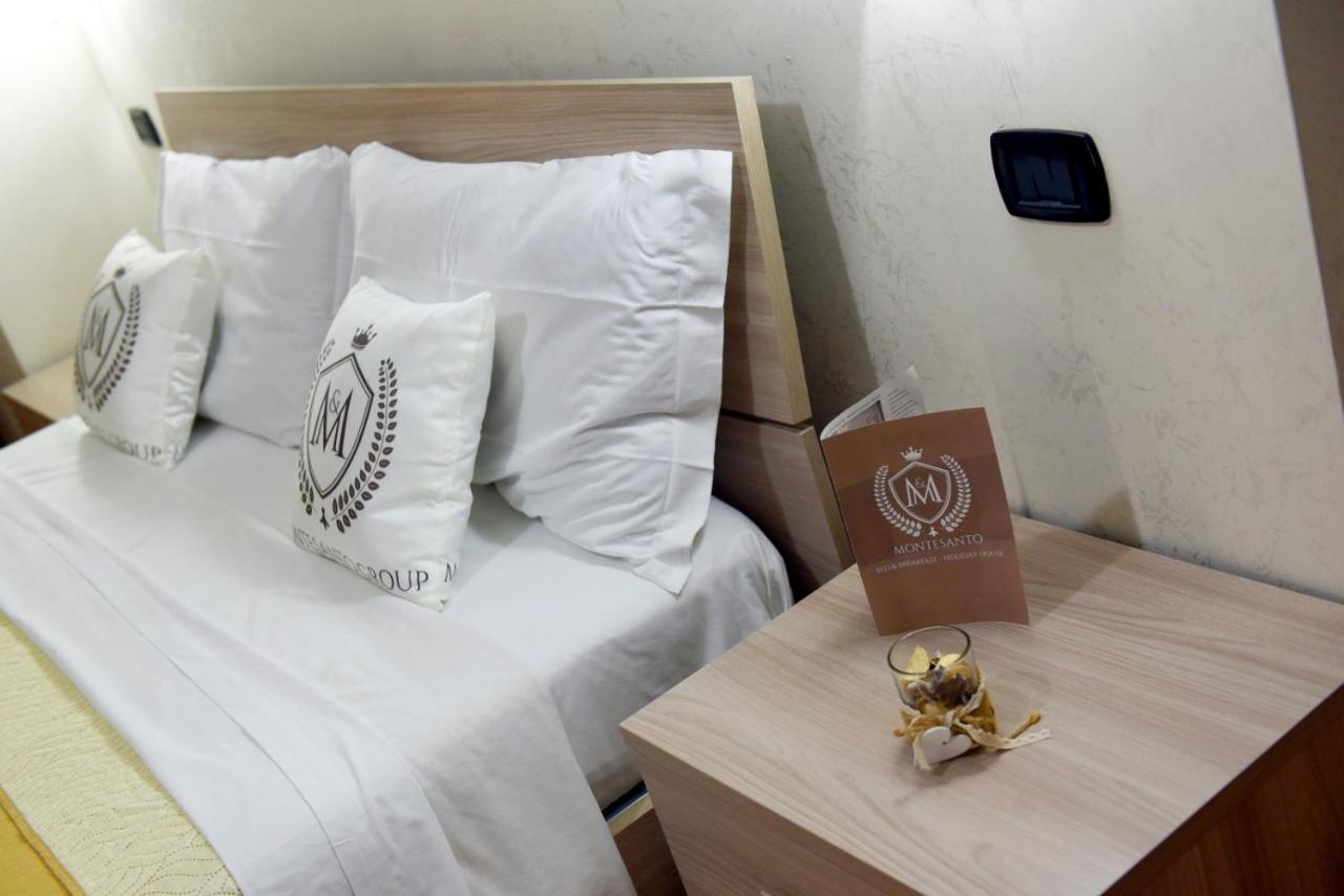 Montesantogroup Apartments Napoli Ngoại thất bức ảnh