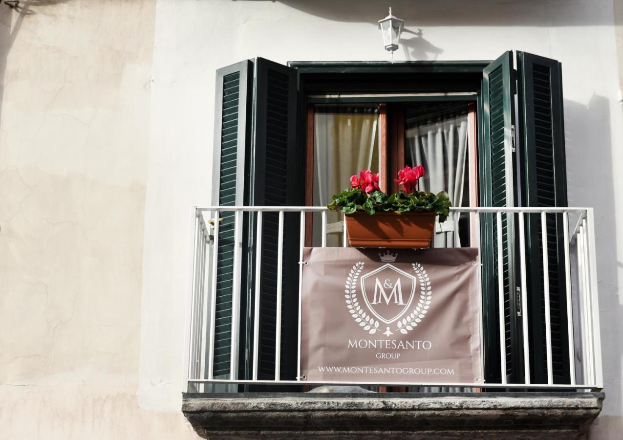 Montesantogroup Apartments Napoli Ngoại thất bức ảnh