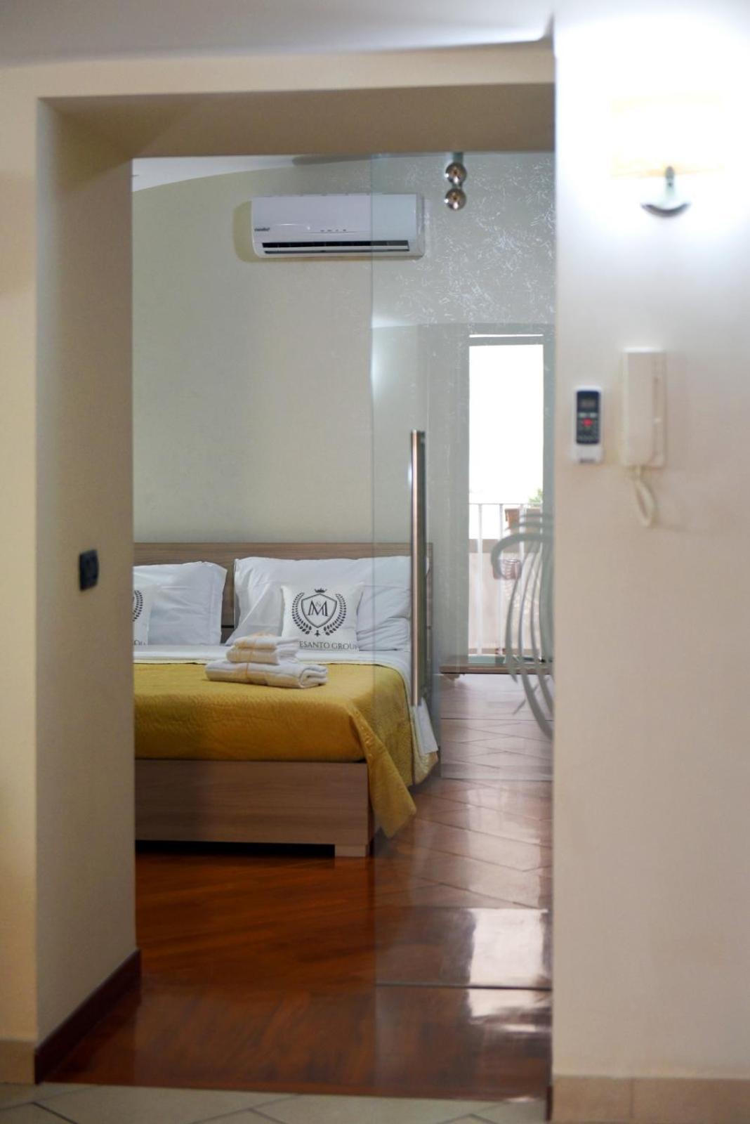 Montesantogroup Apartments Napoli Phòng bức ảnh